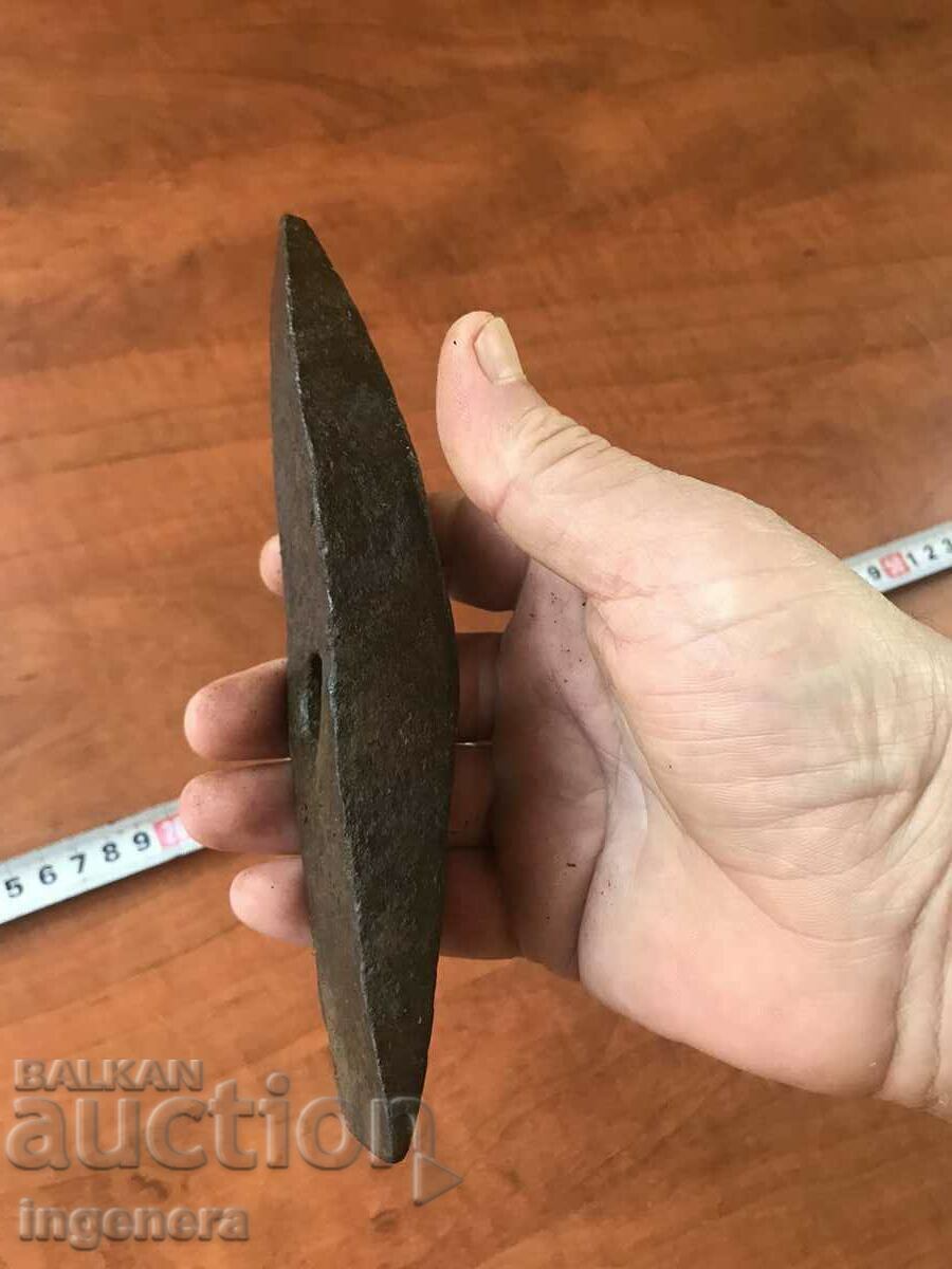 Auction  HAMMER BLADE QUITE OLD FORGED TOOL- 850 GR.