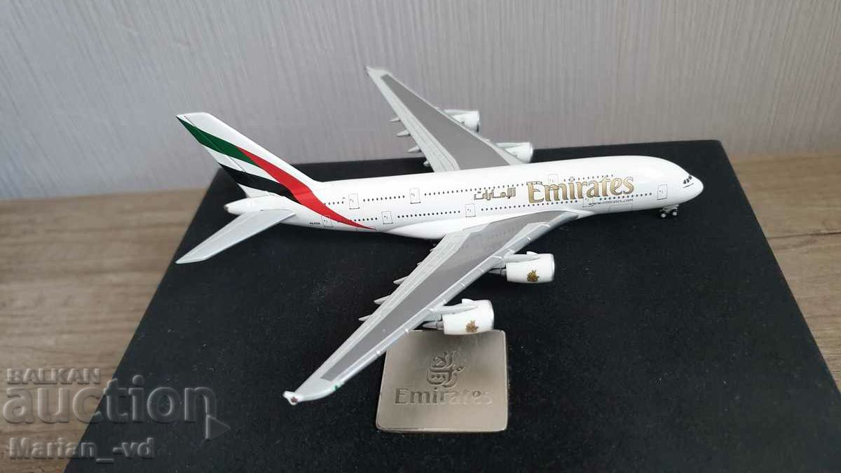 Delivery of Airbus A380 model aircraft Delivery of Airbus A380 model aircraft