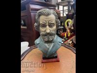 Sculptură / Bust al lui Giuseppe Verdi. #5822