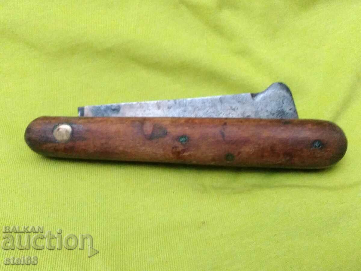 Delivery of OLD COOLING KNIFE