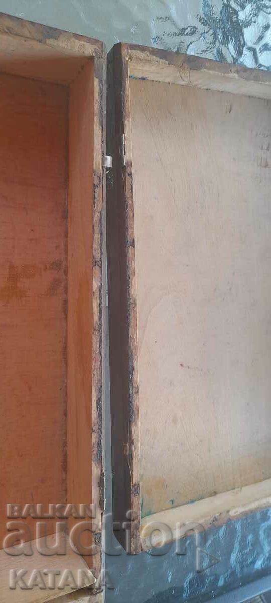 Delivery of Wooden box from soca 2 pieces Delivery of Wooden box from soca 2 pieces