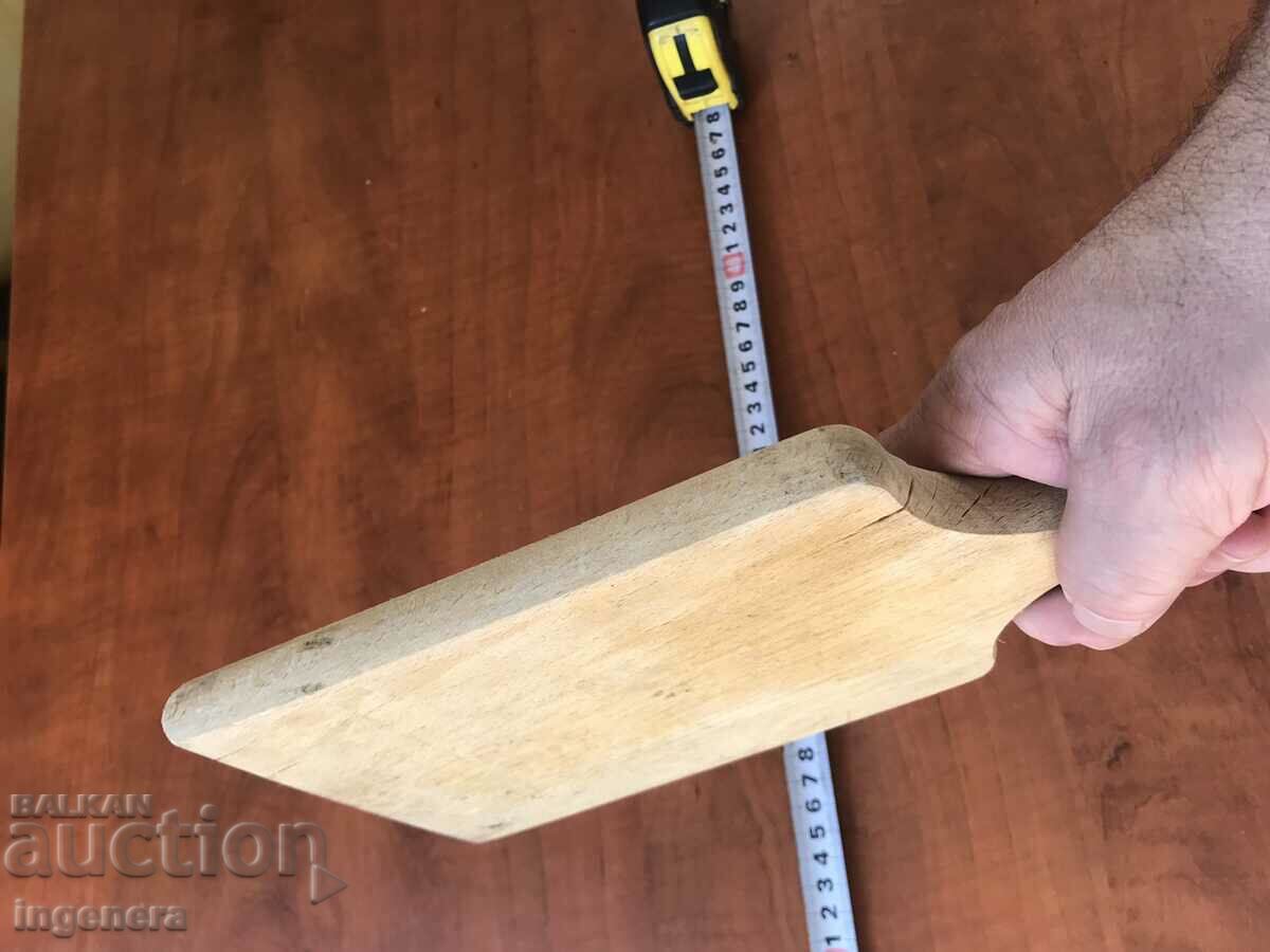 Auction BREAD BOARD FOR APPETIZERS AND STEAKS WOOD OLD Auction BREAD BOARD FOR APPETIZERS AND STEAKS WOOD OLD