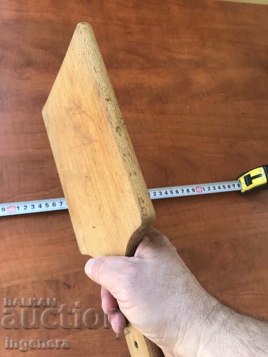 Auction BREAD BOARD FOR APPETIZERS AND STEAKS WOOD OLD Auction BREAD BOARD FOR APPETIZERS AND STEAKS WOOD OLD