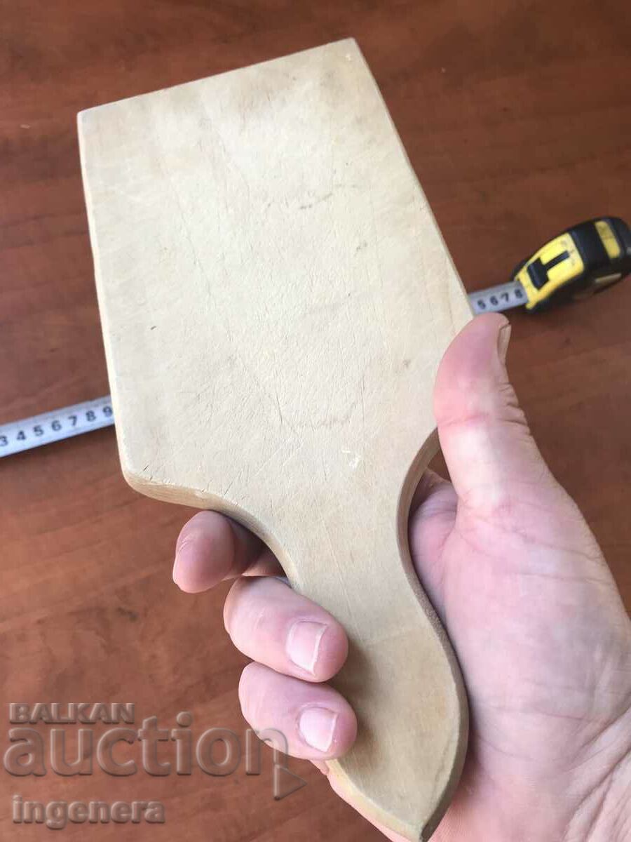 Auction BREAD BOARD FOR APPETIZERS AND STEAKS WOOD OLD Auction BREAD BOARD FOR APPETIZERS AND STEAKS WOOD OLD