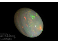 Opal etiopian Cabochon oval de 4,26 ct