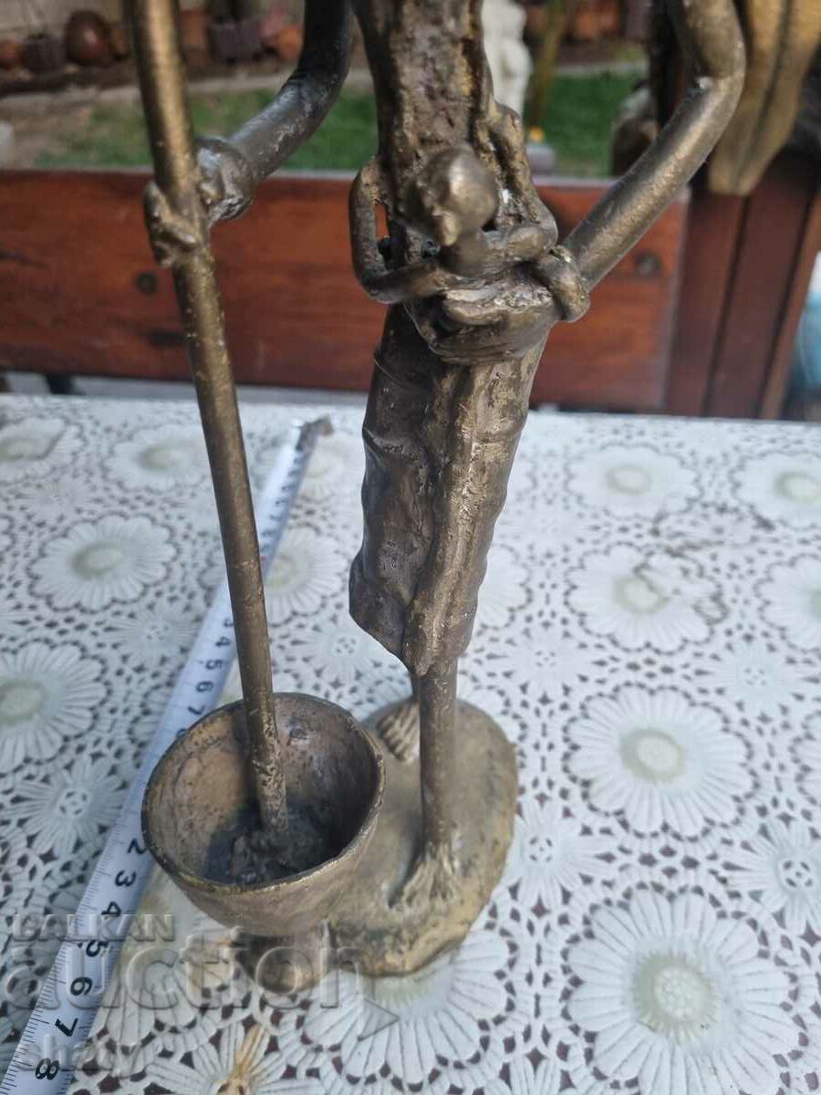Licitație Sculptură veche din bronz. figură africană Licitație Sculptură veche din bronz. figură africană