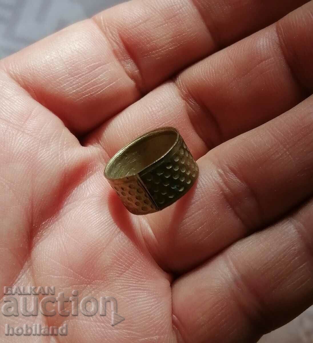 Thimble - tailors with price 4.00 BGN | € 2.05 Thimble - tailors with price 4.00 BGN | € 2.05