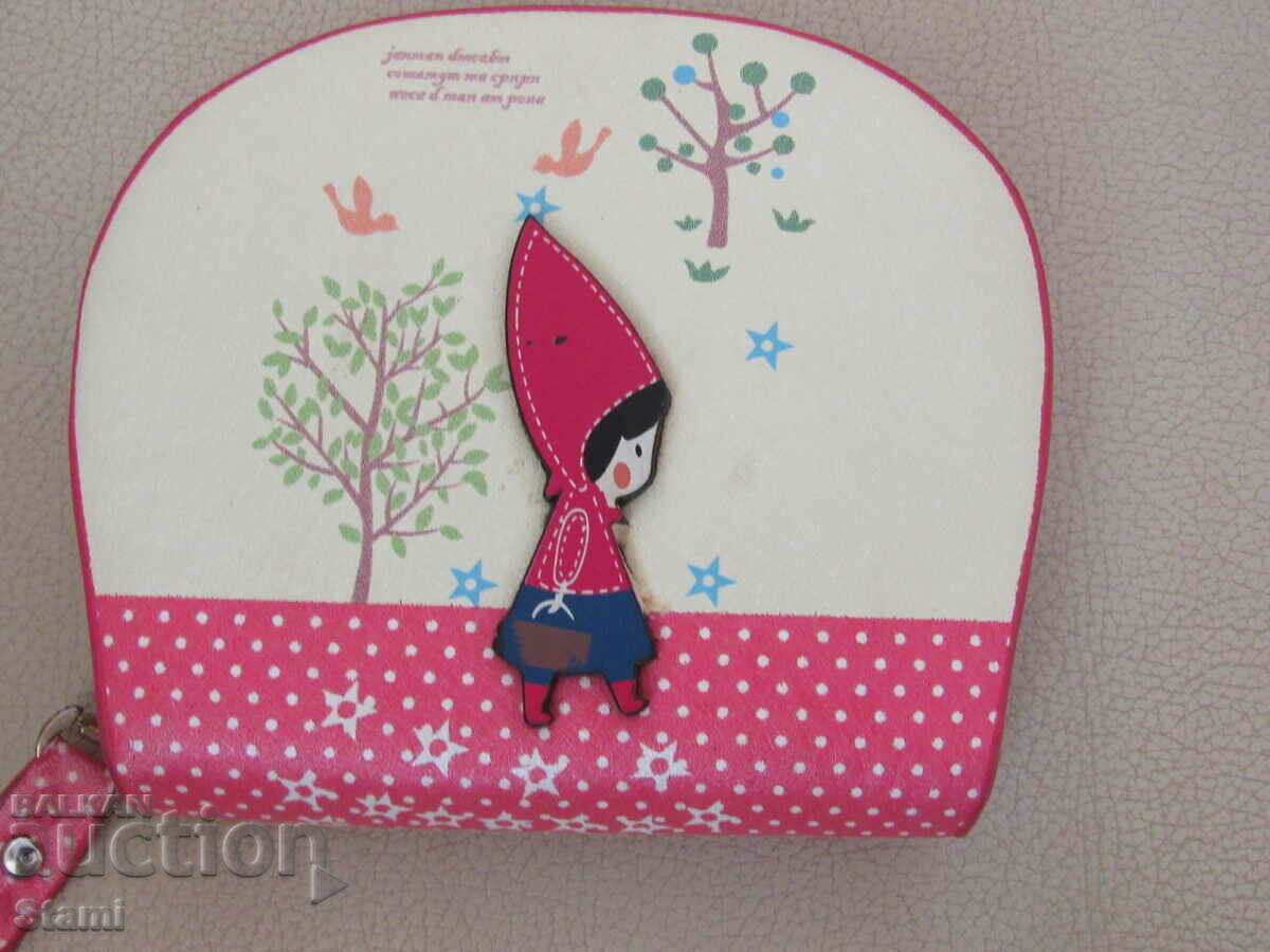 Children's purse for girls, new with price 7.00 BGN | € 3.58 Children's purse for girls, new with price 7.00 BGN | € 3.58