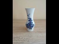 Romanian SUMI porcelain vase