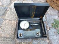 RUSSIAN MEASURING DEVICE FOR ADJUSTING LEAPS