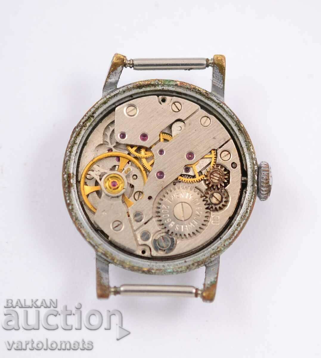 Women's watch ZARYA USSR - not working with price 3.00 BGN | € 1.53