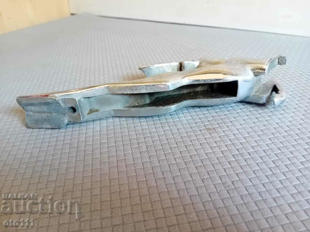 OLD VOLGA DEER EMBLEM - 6 OLD VOLGA DEER EMBLEM - 6