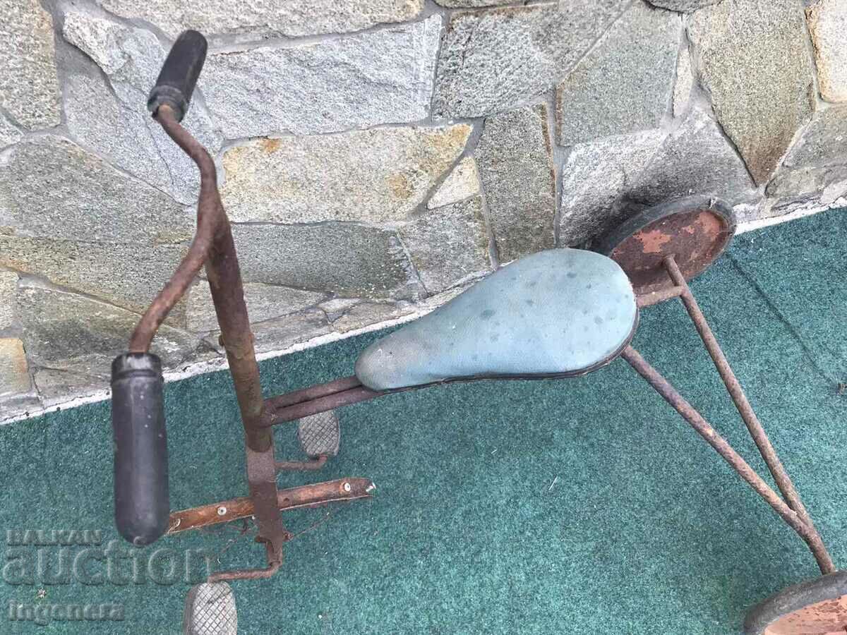 Auction CHILDREN'S RETRO BIKE FOR COLLECTION Auction CHILDREN'S RETRO BIKE FOR COLLECTION