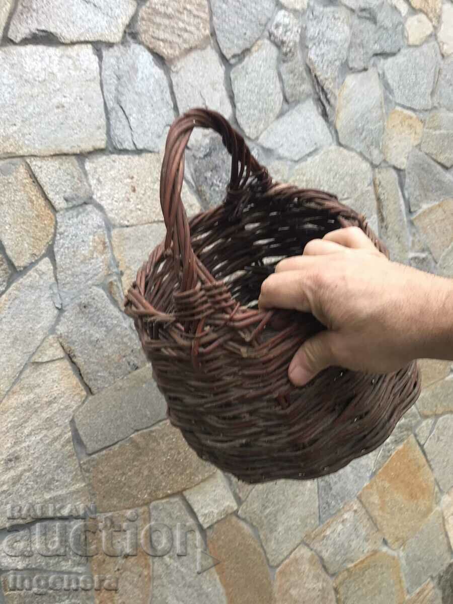 BASKET WICKED BASKET ANTIQUE - 5 BASKET WICKED BASKET ANTIQUE - 5