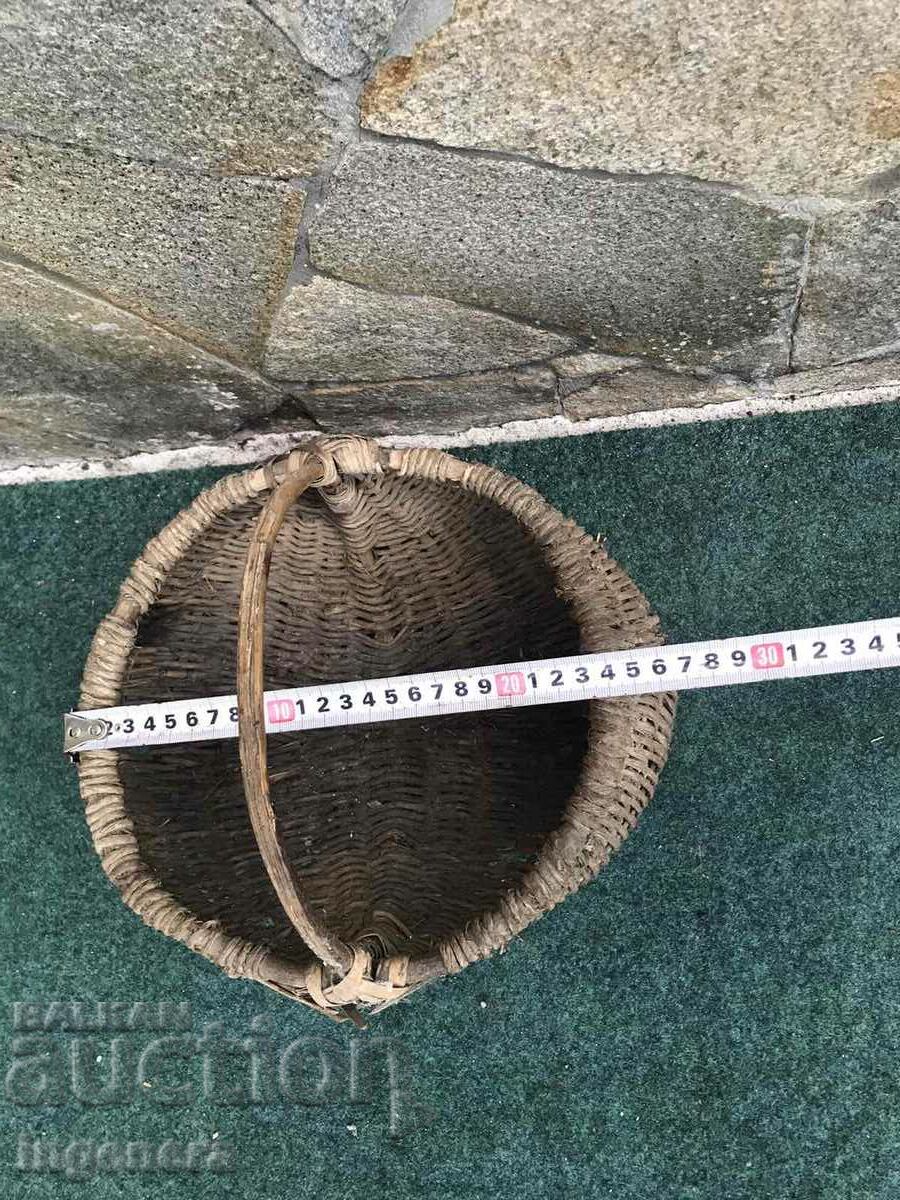 ΚΑΛΑΘΙ WICKED BASKET ΑΝΤΙΚΕ με τιμή 20.00 BGN | € 10.23 ΚΑΛΑΘΙ WICKED BASKET ΑΝΤΙΚΕ με τιμή 20.00 BGN | € 10.23