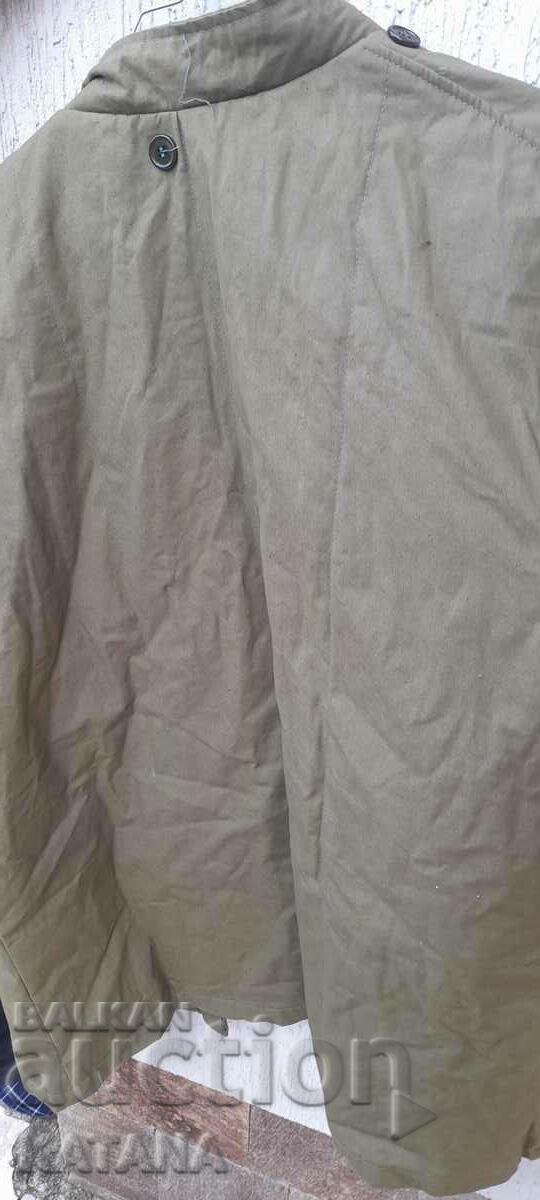 Livrarea Jachetă militară Livrarea Jachetă militară