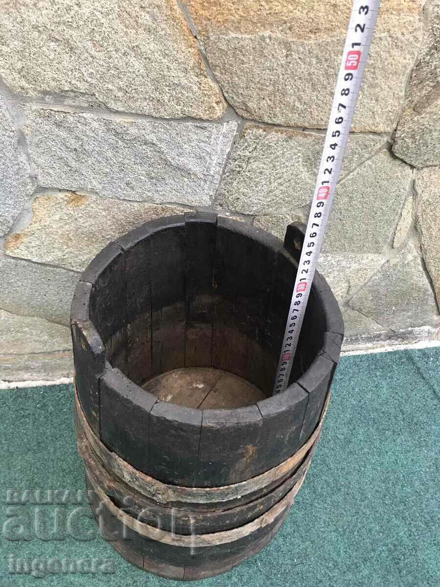 Auction LANDING KARREL BARREL FOR INTERIOR Auction LANDING KARREL BARREL FOR INTERIOR