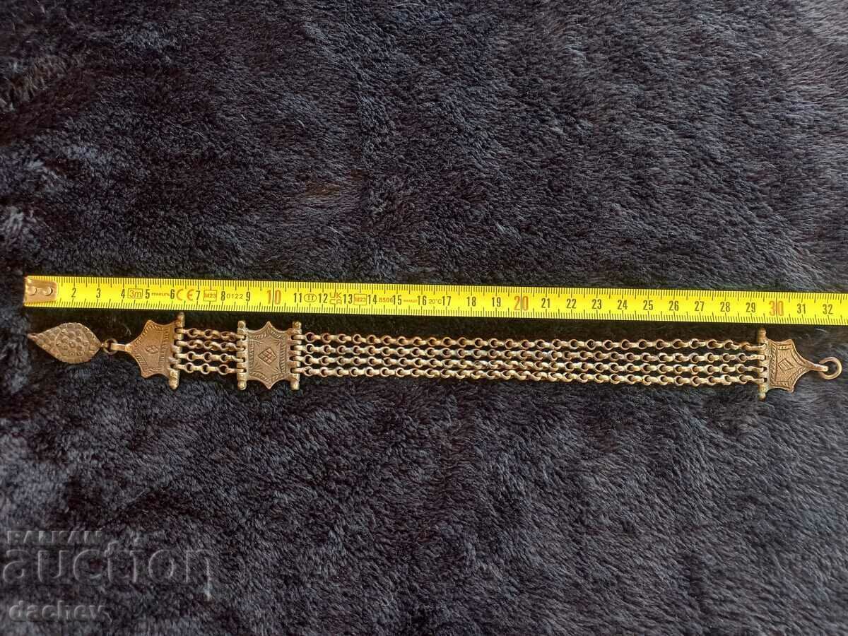 Costum unic renascentist cu tăietură argintie Kustek Pafti Costum unic renascentist cu tăietură argintie Kustek Pafti