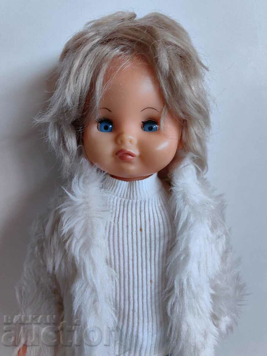 BEAUTIFUL RARE SOC DOLL WITH CLOSING EYES with price 85.00 BGN | € 43.46 BEAUTIFUL RARE SOC DOLL WITH CLOSING EYES with price 85.00 BGN | € 43.46