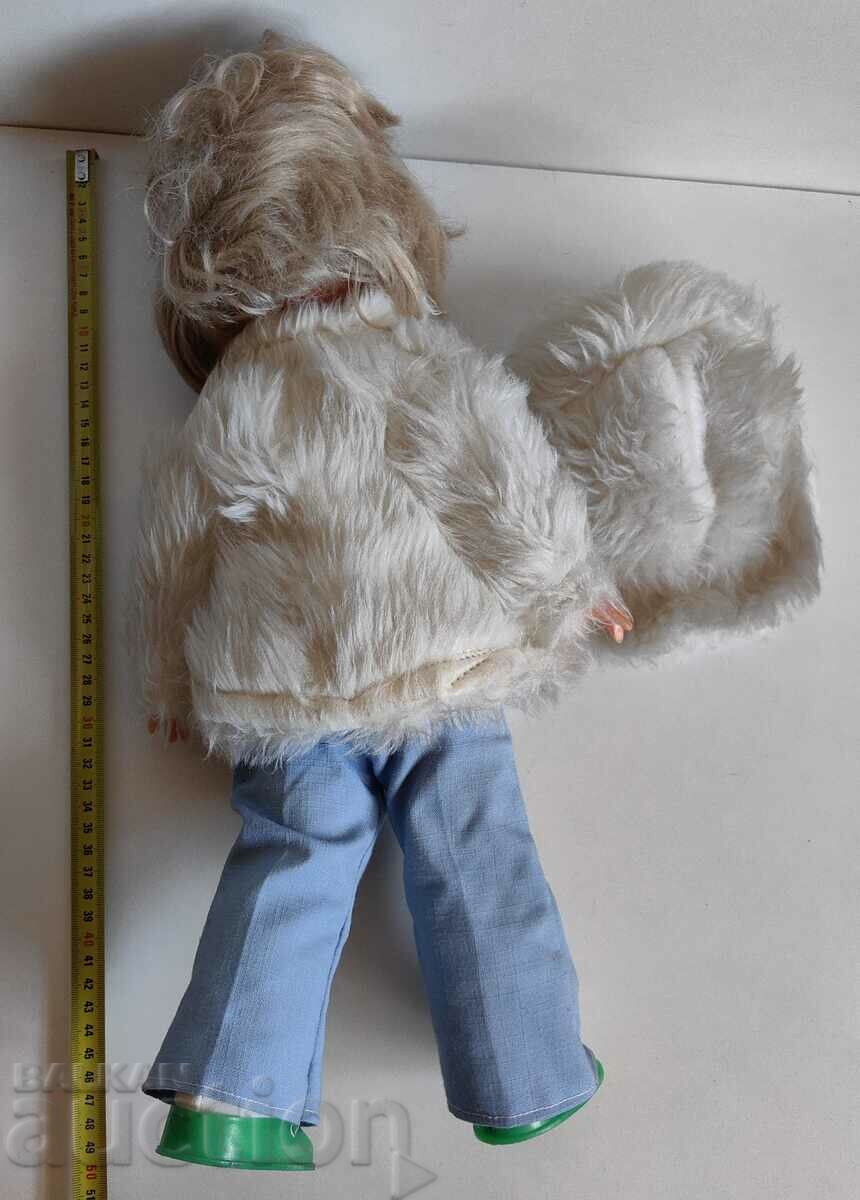 Auction BEAUTIFUL RARE SOC DOLL WITH CLOSING EYES Auction BEAUTIFUL RARE SOC DOLL WITH CLOSING EYES