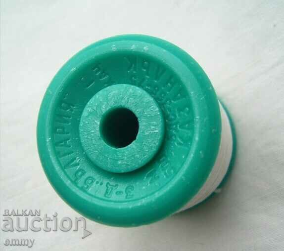 Auction  Old cobbler's thread from Sotsa - white, 100% cotton