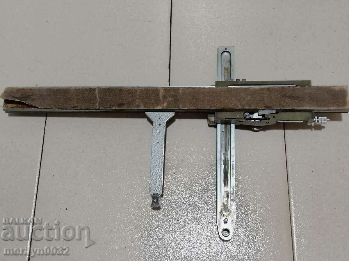 Delivery of A drawing tool Delivery of A drawing tool