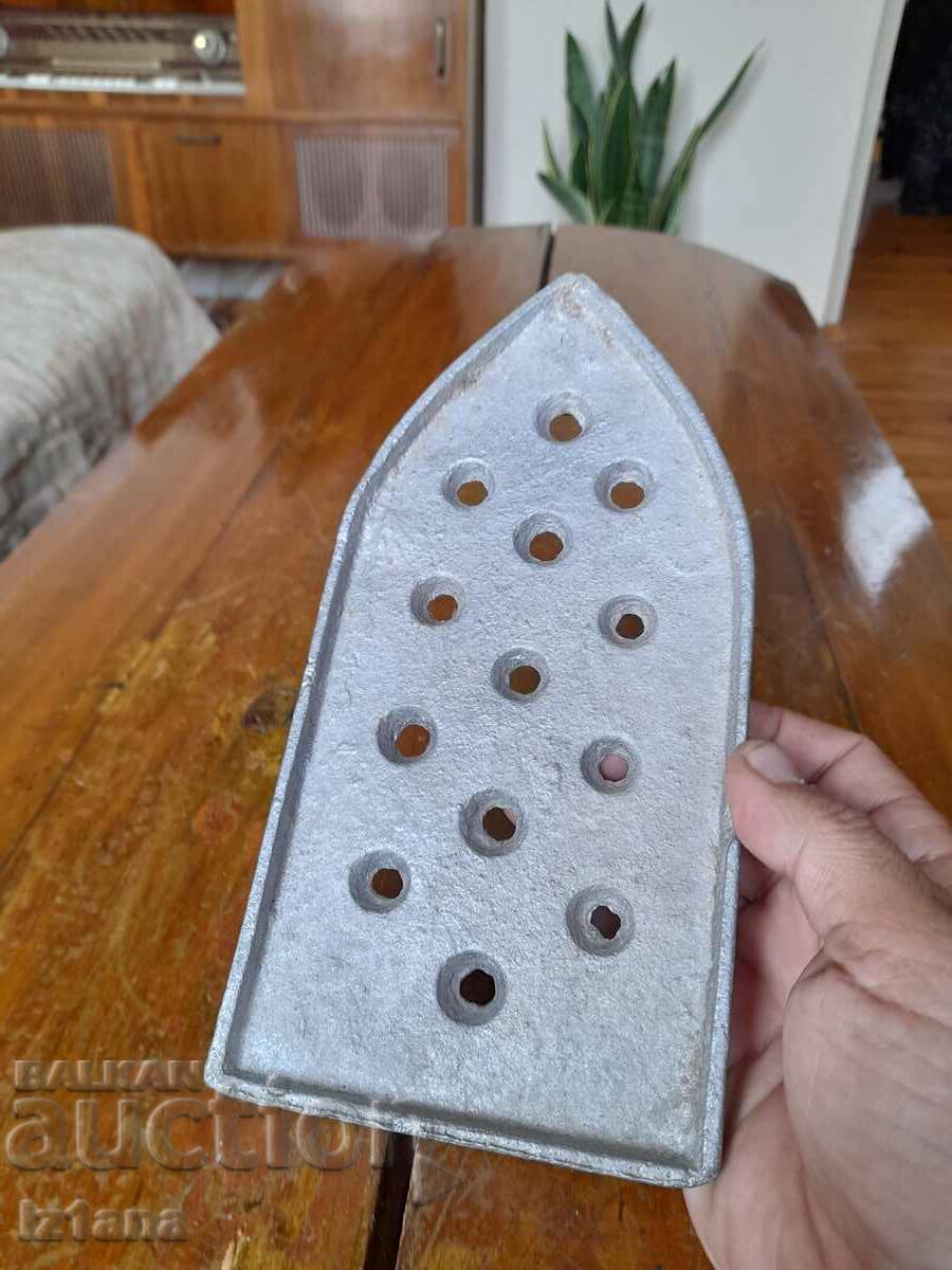 Δημοπρασία Παλιό σιδερένιο σταντ