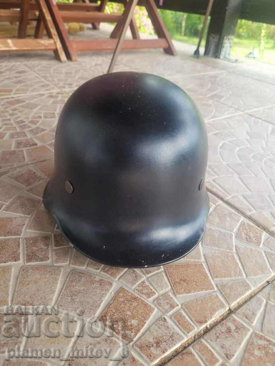 Auction helmet Auction helmet