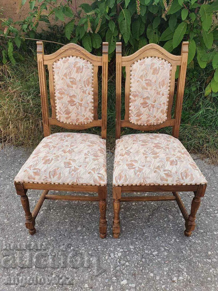 Beautiful vintage chairs array!!!