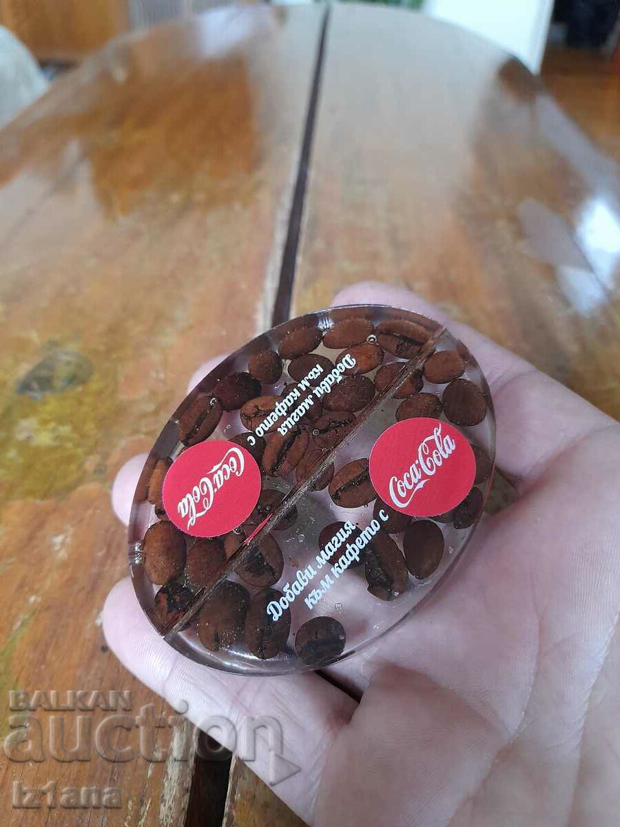 Stand meniu Coca Cola, Coca Cola cu preț 22.00 BGN | € 11.25 Stand meniu Coca Cola, Coca Cola cu preț 22.00 BGN | € 11.25