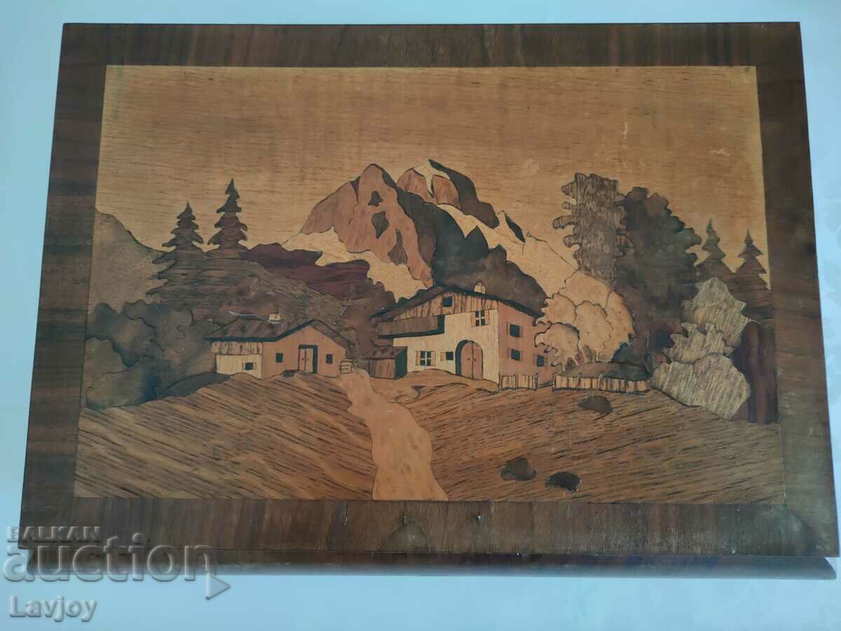 Стара дървена кутия за бижута с цена 80.00 лв. | € 40.90 Стара дървена кутия за бижута с цена 80.00 лв. | € 40.90