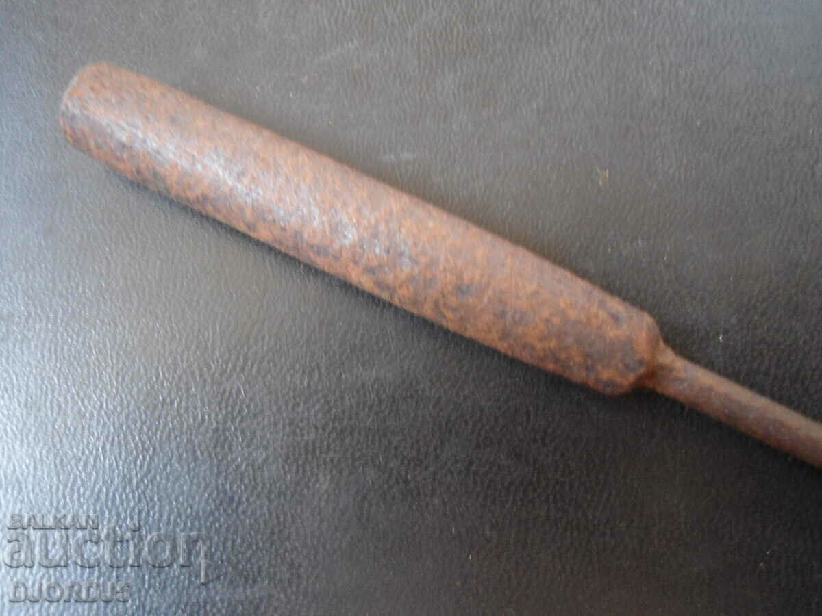 Auction Old screwdriver, iron handle Auction Old screwdriver, iron handle