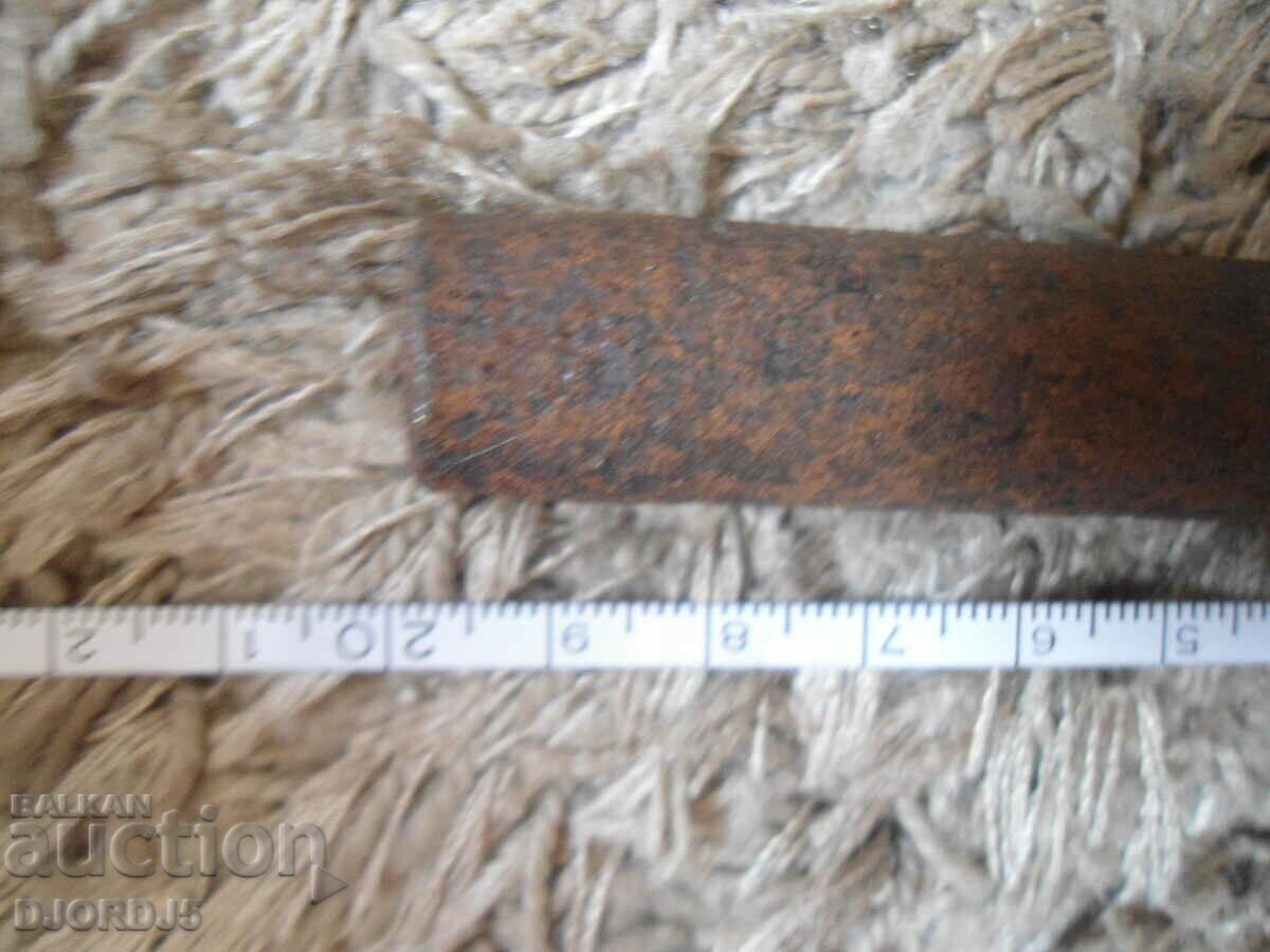 Delivery of Old screwdriver, iron handle Delivery of Old screwdriver, iron handle