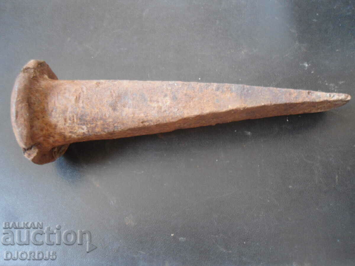 Auction Old wedge, 2.140 kg Auction Old wedge, 2.140 kg