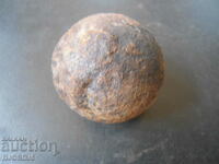 Old ball, 0.560 kg.