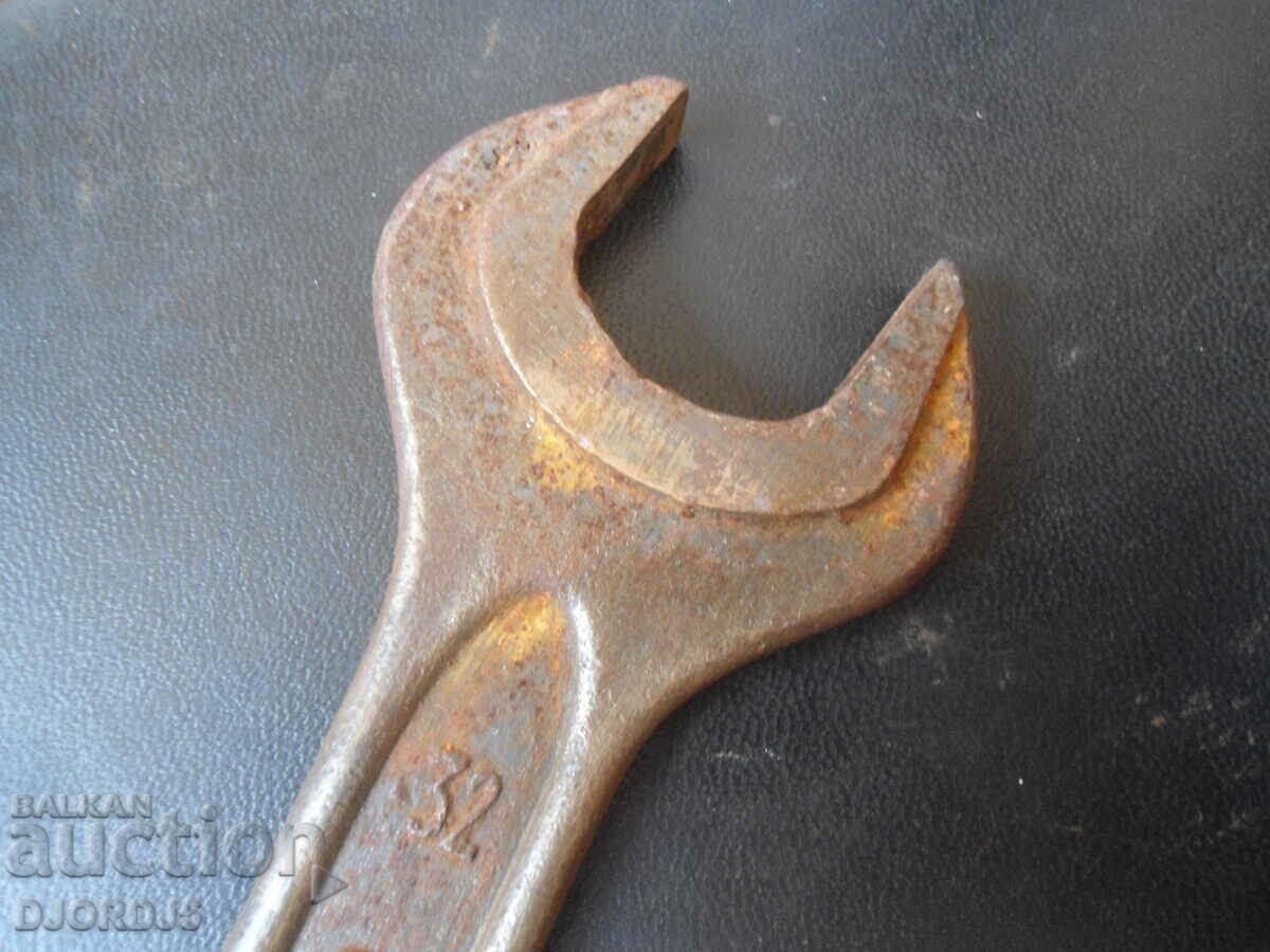 Old key 32-36, "Petko Denev" Gabrovo with price 5.00 BGN | € 2.56 Old key 32-36, "Petko Denev" Gabrovo with price 5.00 BGN | € 2.56