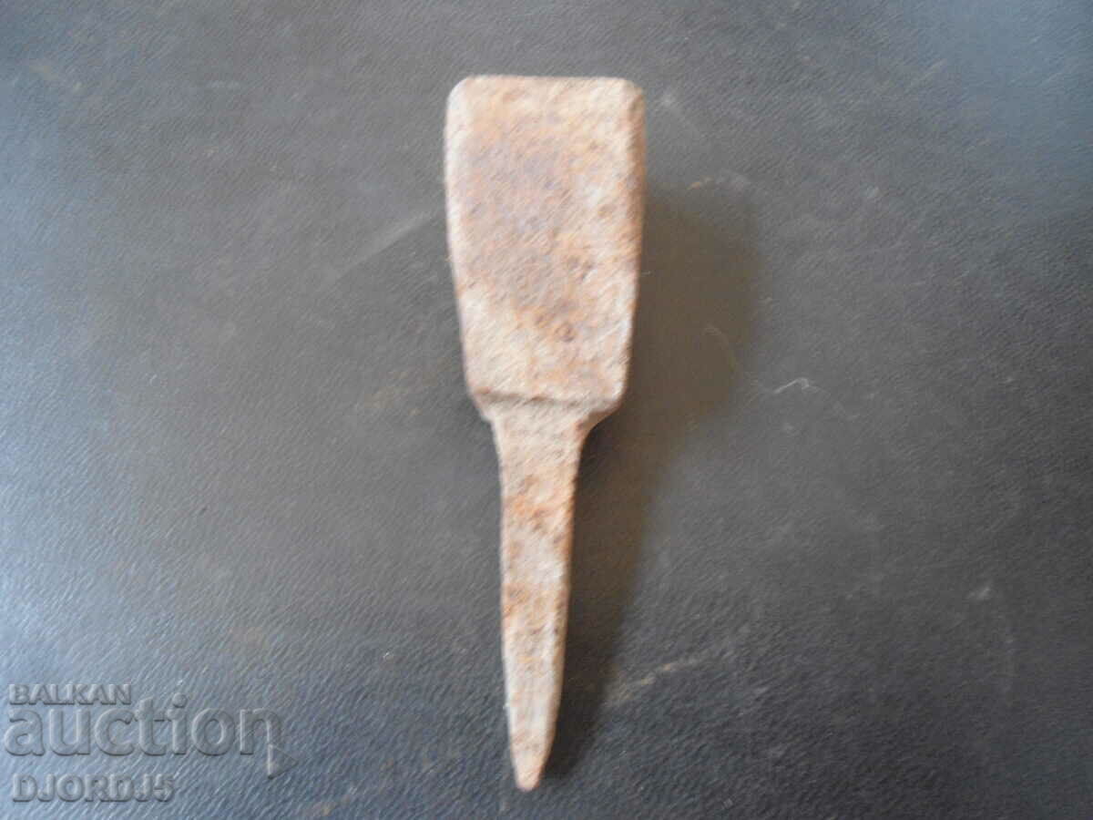 Old little anvil with price 7.00 BGN | € 3.58 Old little anvil with price 7.00 BGN | € 3.58