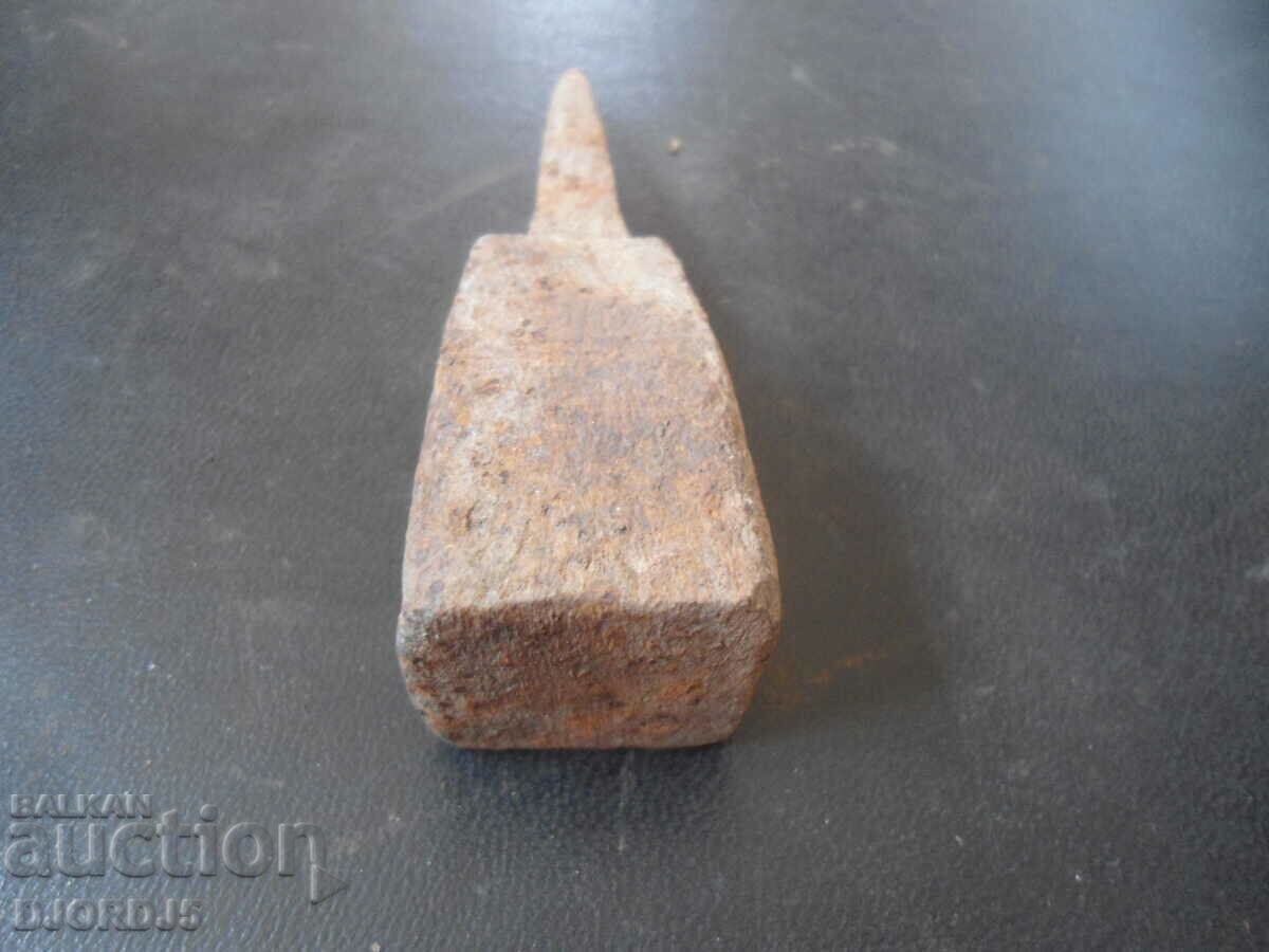 Delivery of Old little anvil Delivery of Old little anvil