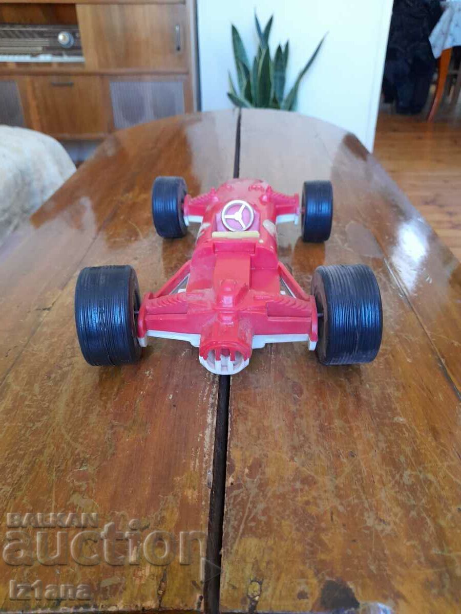 Delivery of Old toy car Delivery of Old toy car