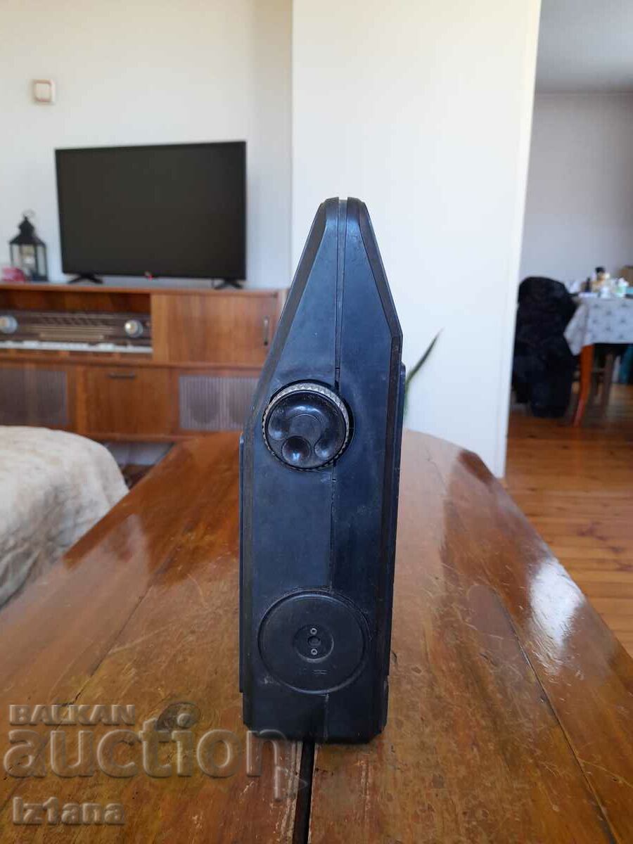 Delivery of Old radio, XIRICO radio receiver Delivery of Old radio, XIRICO radio receiver