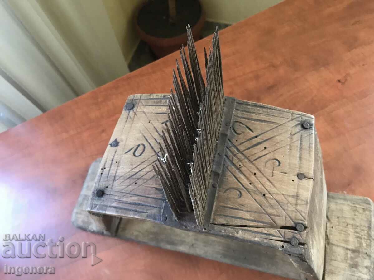 Auction DARAC WOOL PICKER ANTIQUE WOOL PICKER Auction DARAC WOOL PICKER ANTIQUE WOOL PICKER