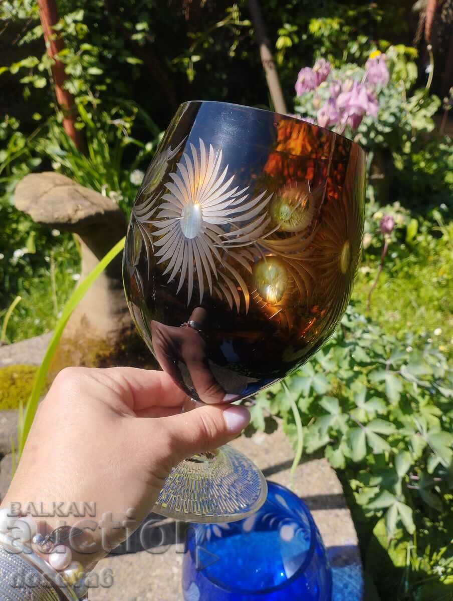 Lead crystal. Large crystal glasses with price 55.00 BGN | € 28.12 Lead crystal. Large crystal glasses with price 55.00 BGN | € 28.12