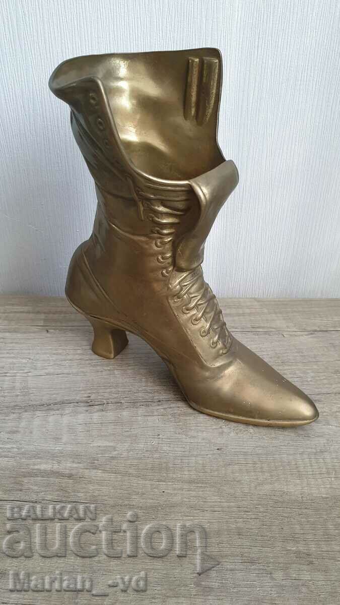 Delivery of Old Decorative Victorian Brass Ladies Boot -24cm Delivery of Old Decorative Victorian Brass Ladies Boot -24cm