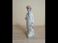 Porcelain figure figurine with markings!