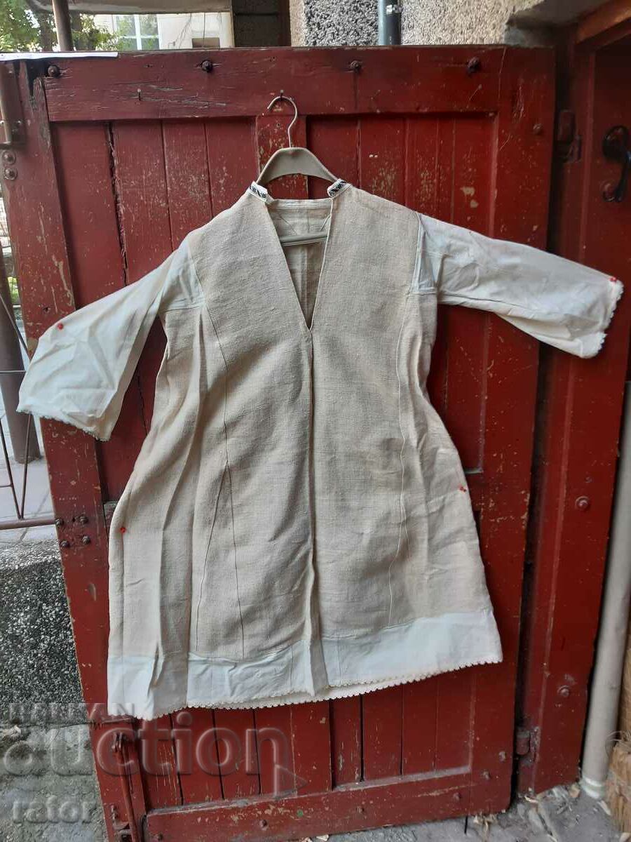 Authentic long shop shirt in rough fabric with lace. Costumes