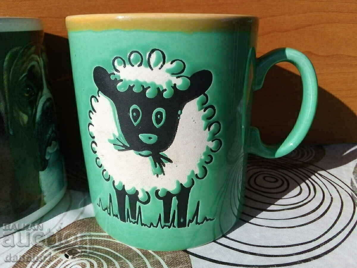 Аукцион 2 английски чаши мъг