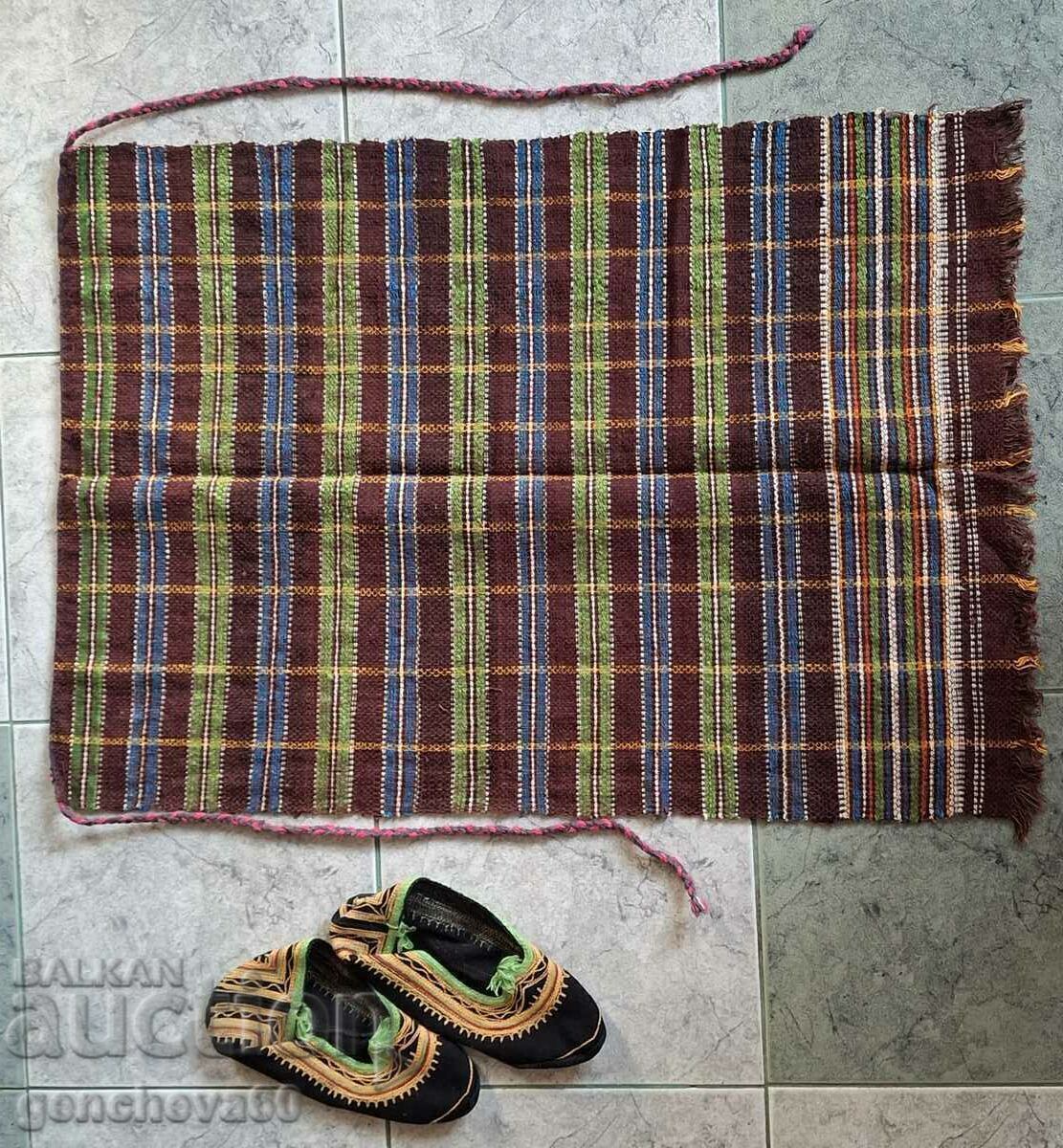 Woven wool apron and slippers - 7
