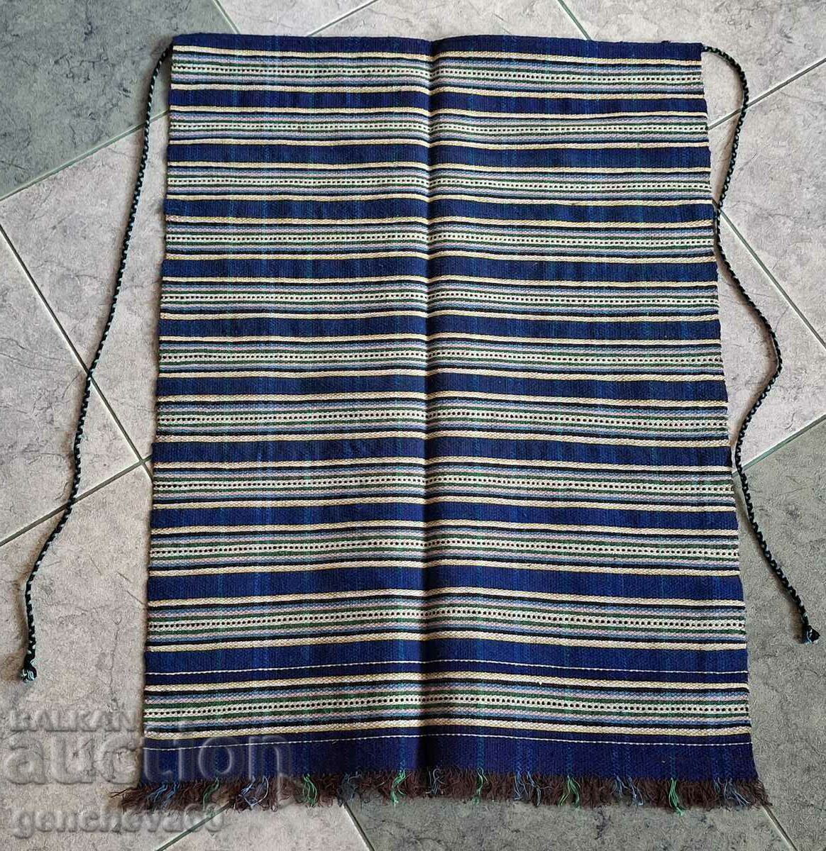 Delivery of Woven authentic apron Delivery of Woven authentic apron