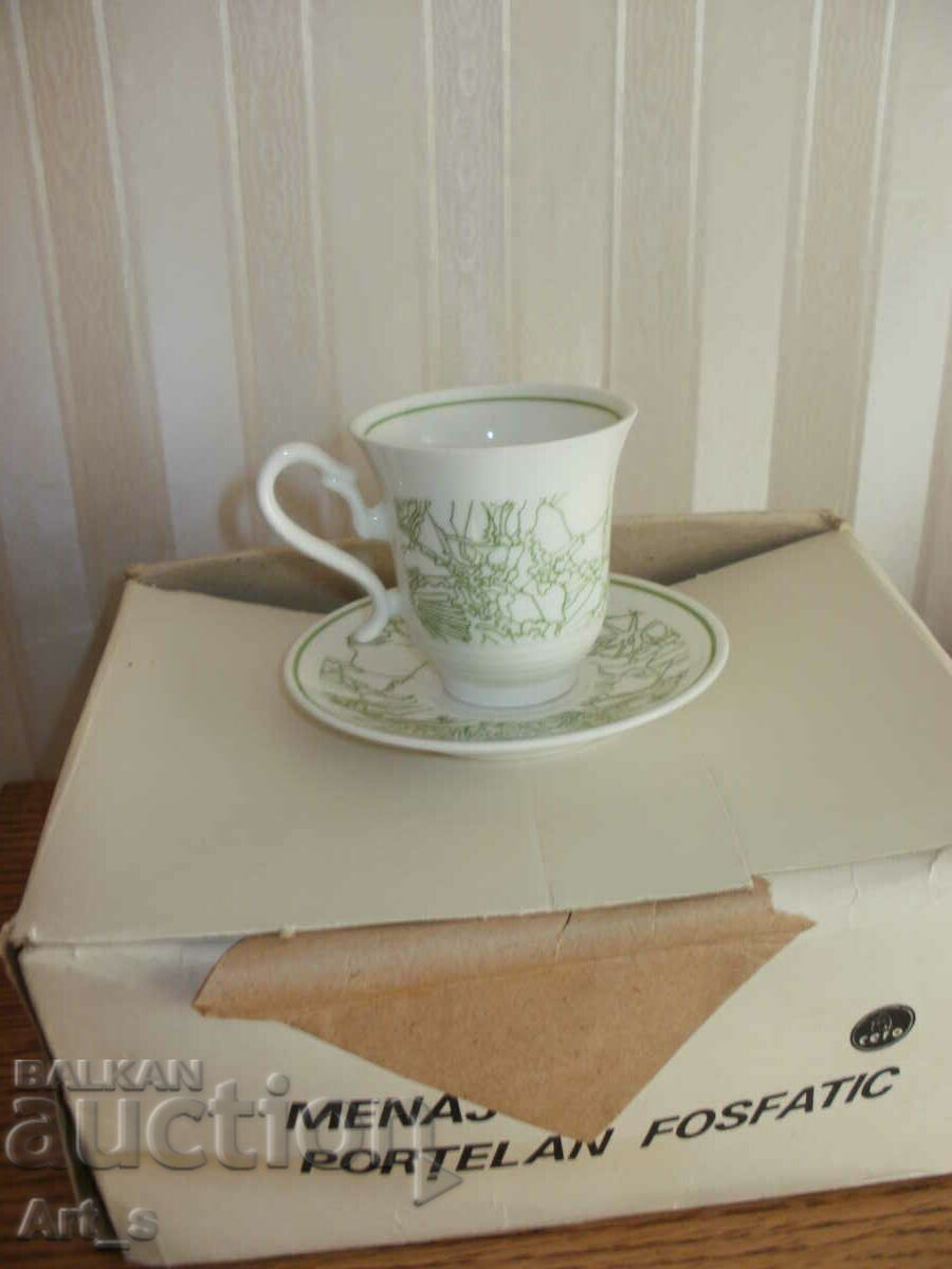 Неупотребяван качествен Румънски порцеланов сет за кафе с цена 22.00 лв. | € 11.25 Неупотребяван качествен Румънски порцеланов сет за кафе с цена 22.00 лв. | € 11.25