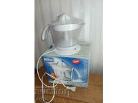 QUALITY BRAUN electric juicer - little used